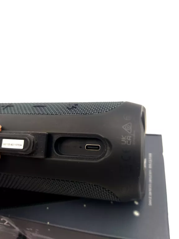 GŁOŚNIK PRZENOŚNY JBL FLIP ESSENTIAL 2 20W CZARNY
