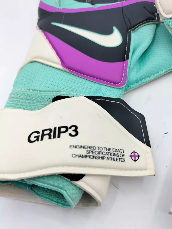nike-grip-3-r10-rekawice-bramkarskie-waga-produktu-z-opakowaniem-jednostkowym-04