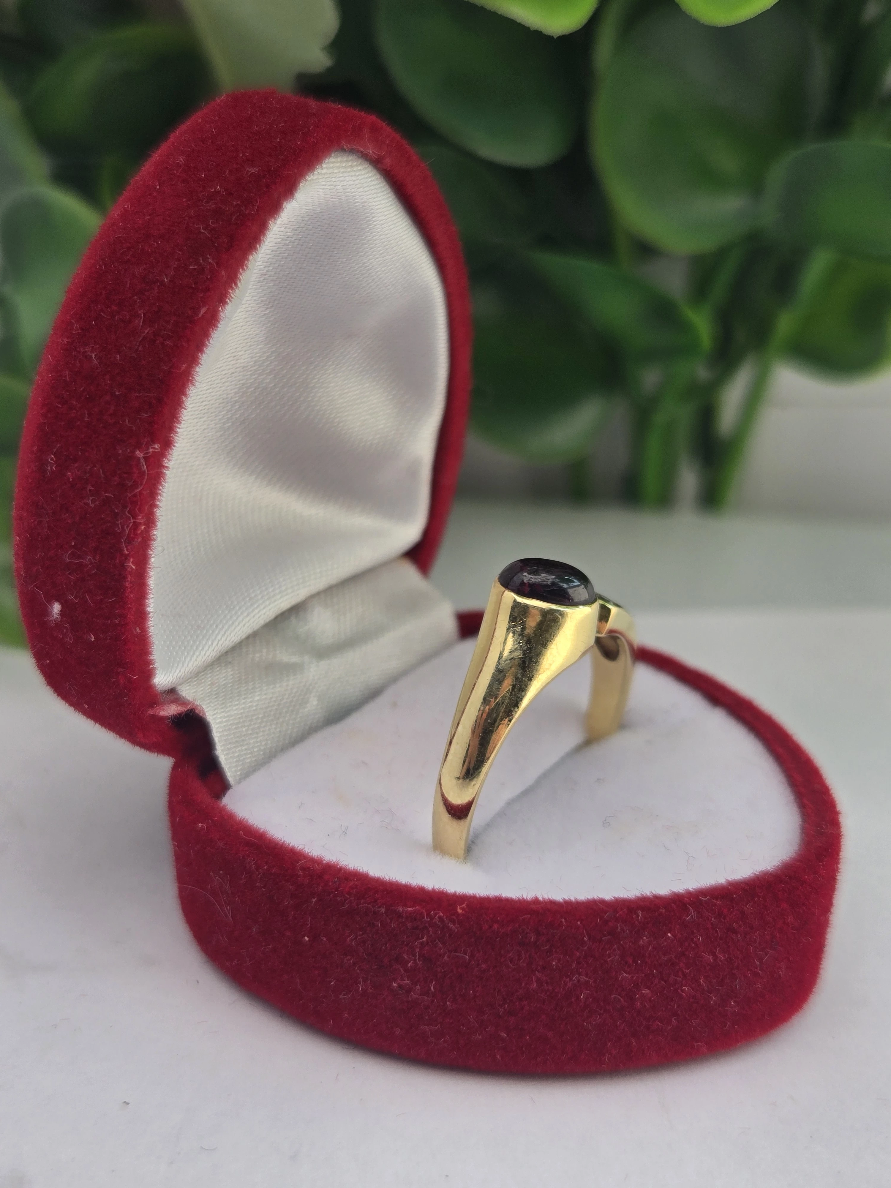 zloty-pierscionek-z-bordowo-fioletowym-kamieniem-585-p14k-r16-rodzaj-2205-2