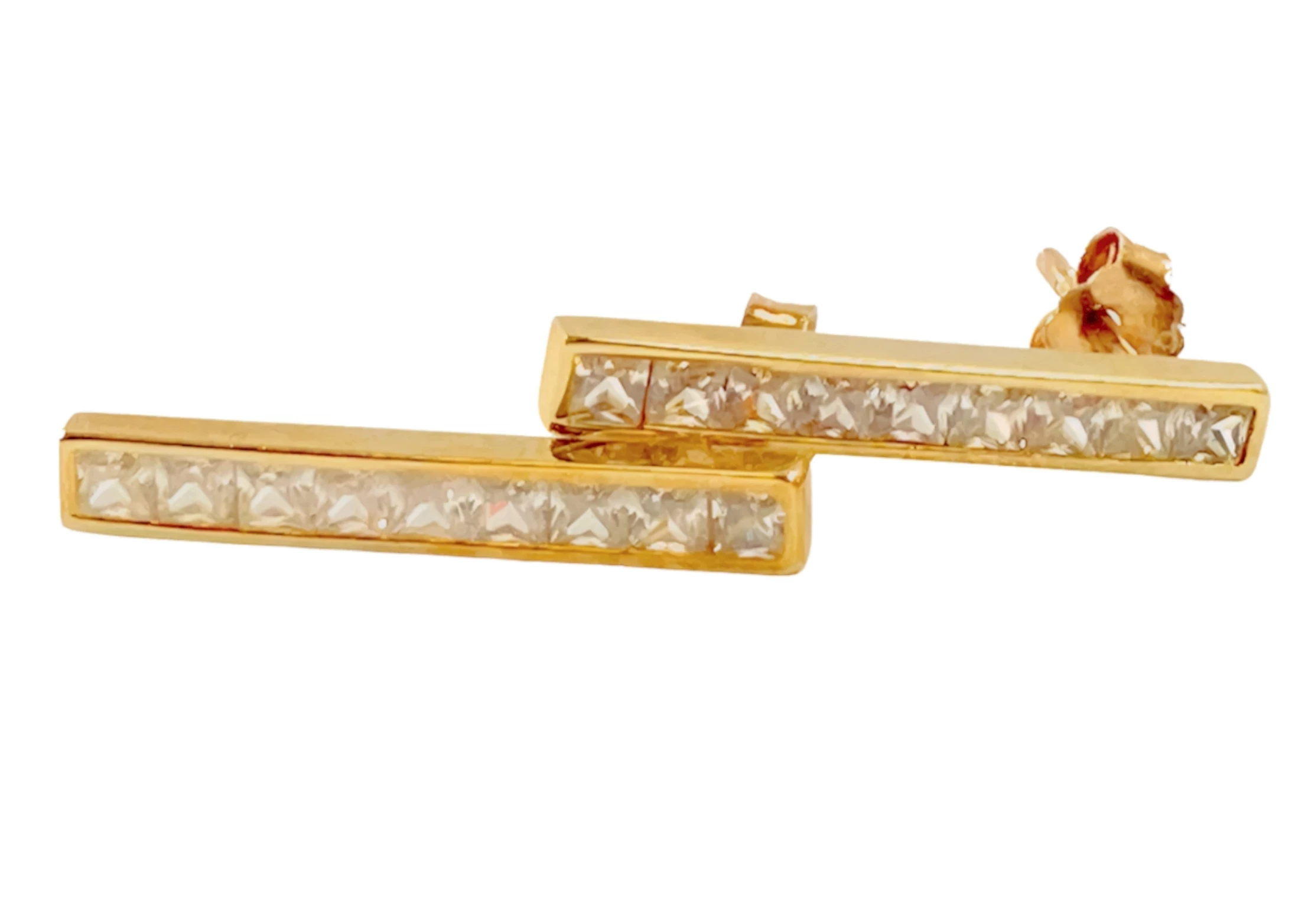 urocze-kolczyki-zlote-9k-p375-160-g-armii-krajowej-22-sulechow-fitum