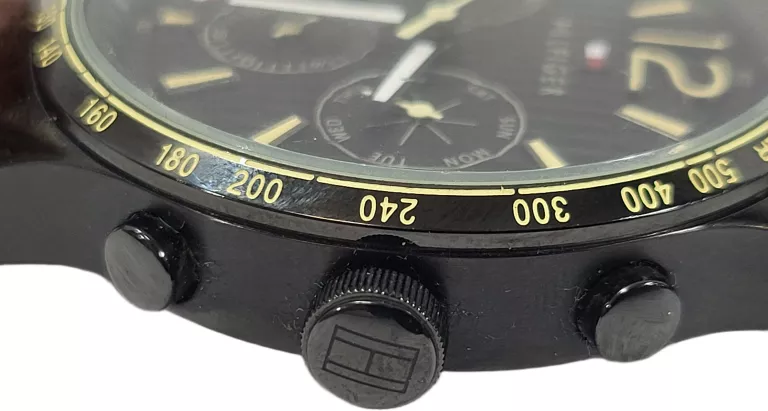 ZEGAREK MĘSKI KWARCOWY TOMMY HILFIGER 1791470 5 BAR