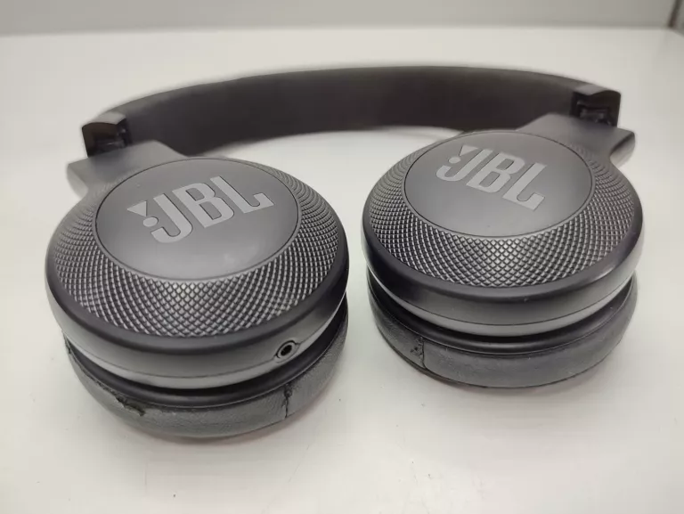 SŁUCHAWKI NAUSZNE PRZEWODOWE JBL E35 Z KABLEM W POKROWCU