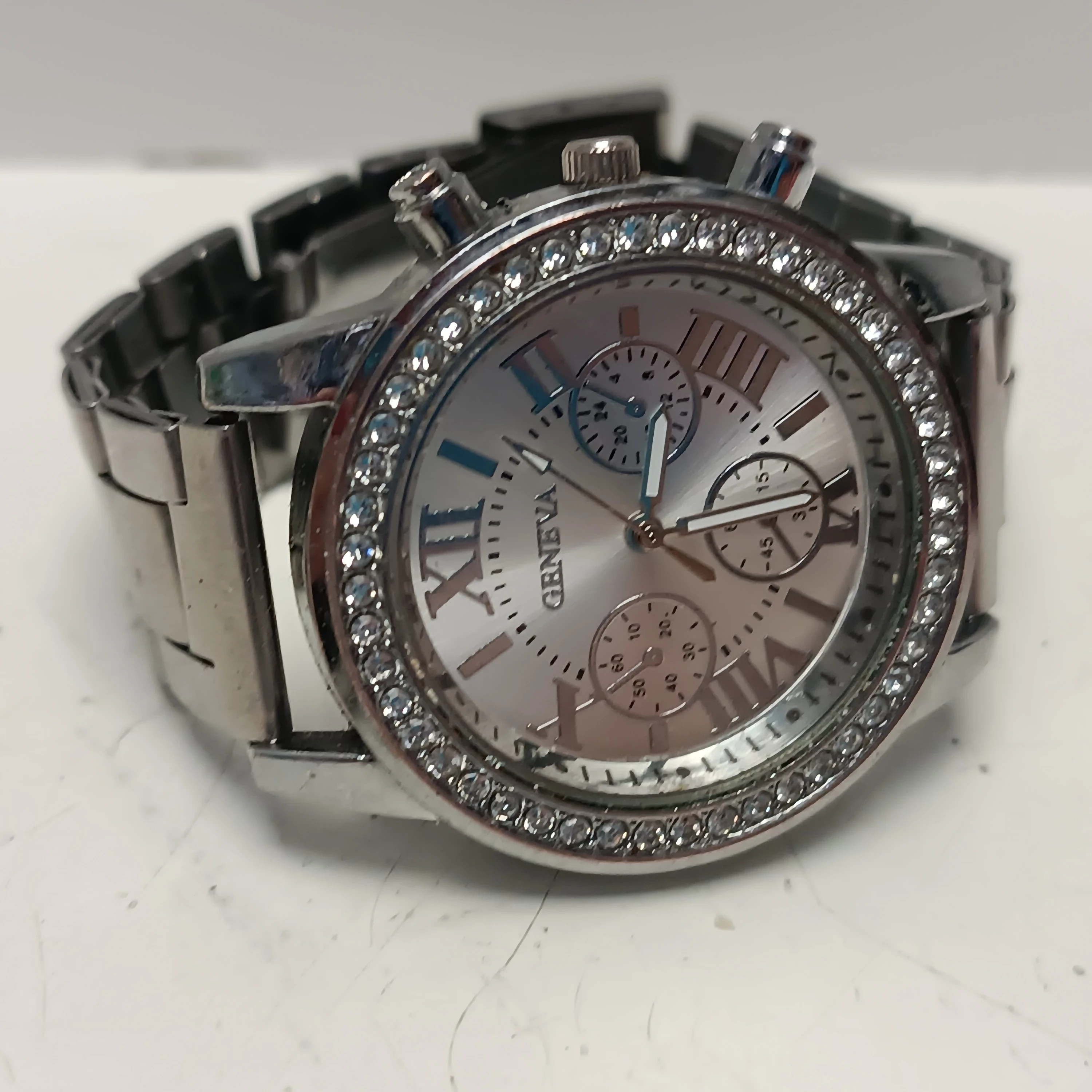 zegarek-geneviia-ean-gtin-4894701872907