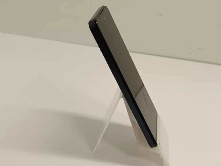 TELEFON INFINIX SMART 8