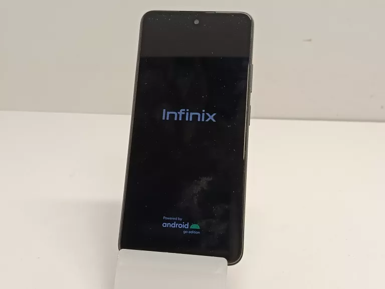 TELEFON INFINIX SMART 8