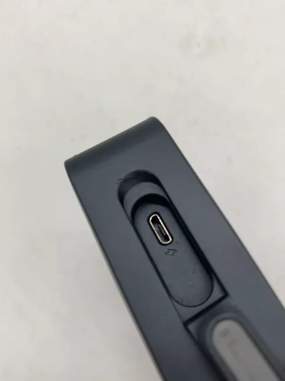 GŁOŚNIK PRZENOŚNY JBL GO ESSENTIAL