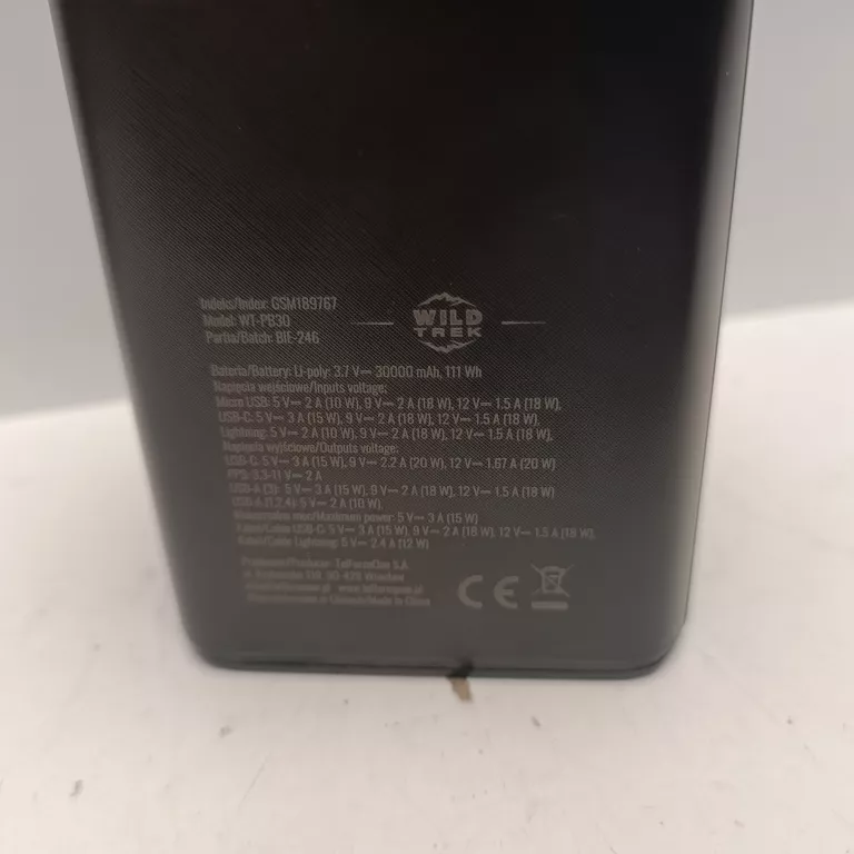 POWERBANK 30000MAH WILDTREK Z LATARKĄ