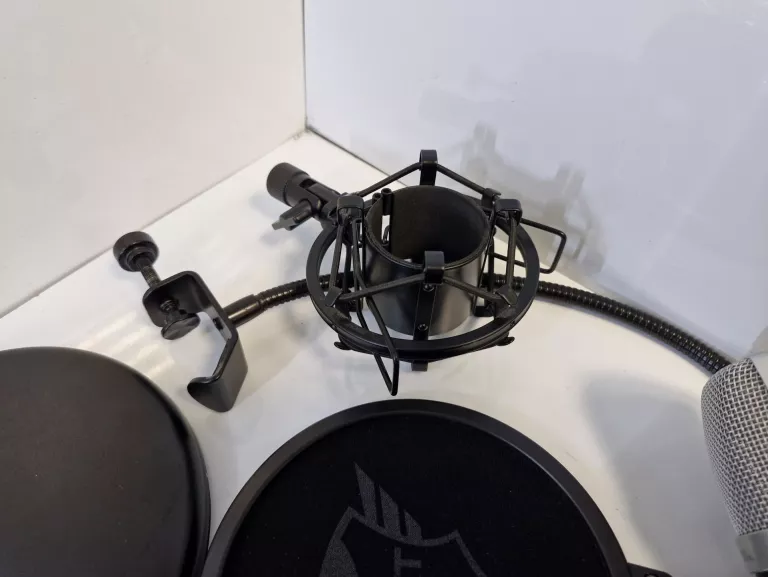 MIKROFON TRUST GXT 252 EMITA STREAMING MICROPHONE