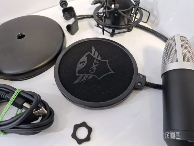 MIKROFON TRUST GXT 252 EMITA STREAMING MICROPHONE