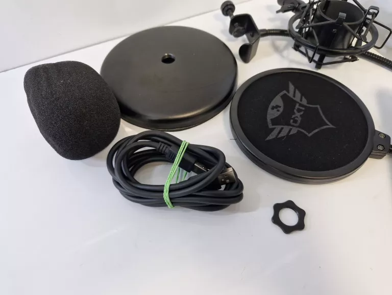 MIKROFON TRUST GXT 252 EMITA STREAMING MICROPHONE