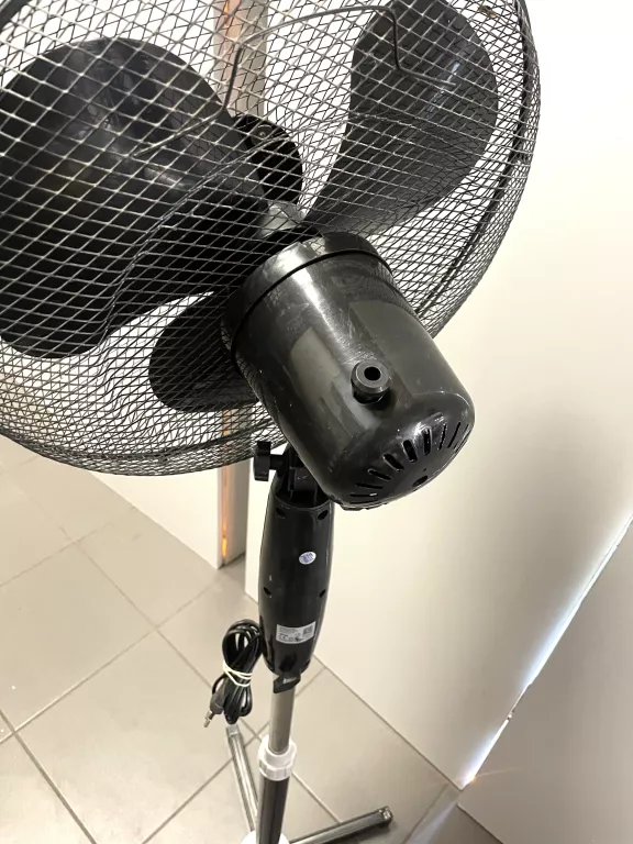 skan-wentylator-stojacy-czarny-rodzaj-wentylatora-26228-1