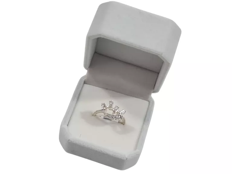 srebrny-blyszczacy-pierscionek-pr-925-277g-r-14-stan-11323-2