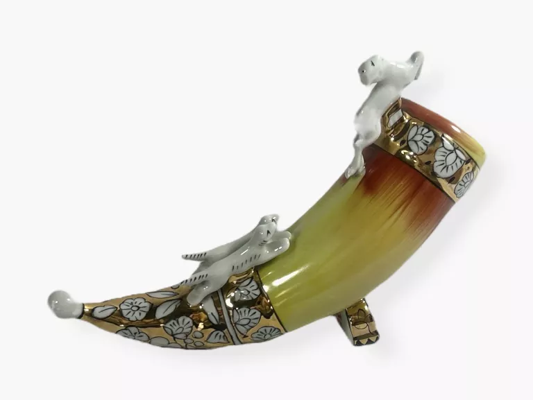 FIGURKA PORCELANOWA RÓG OBFITOŚCI ZSRR