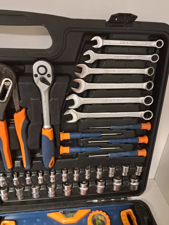 zestaw-narzedzi-recznych-108-szt-dexter-liczba-elementow-w-zestawie-108