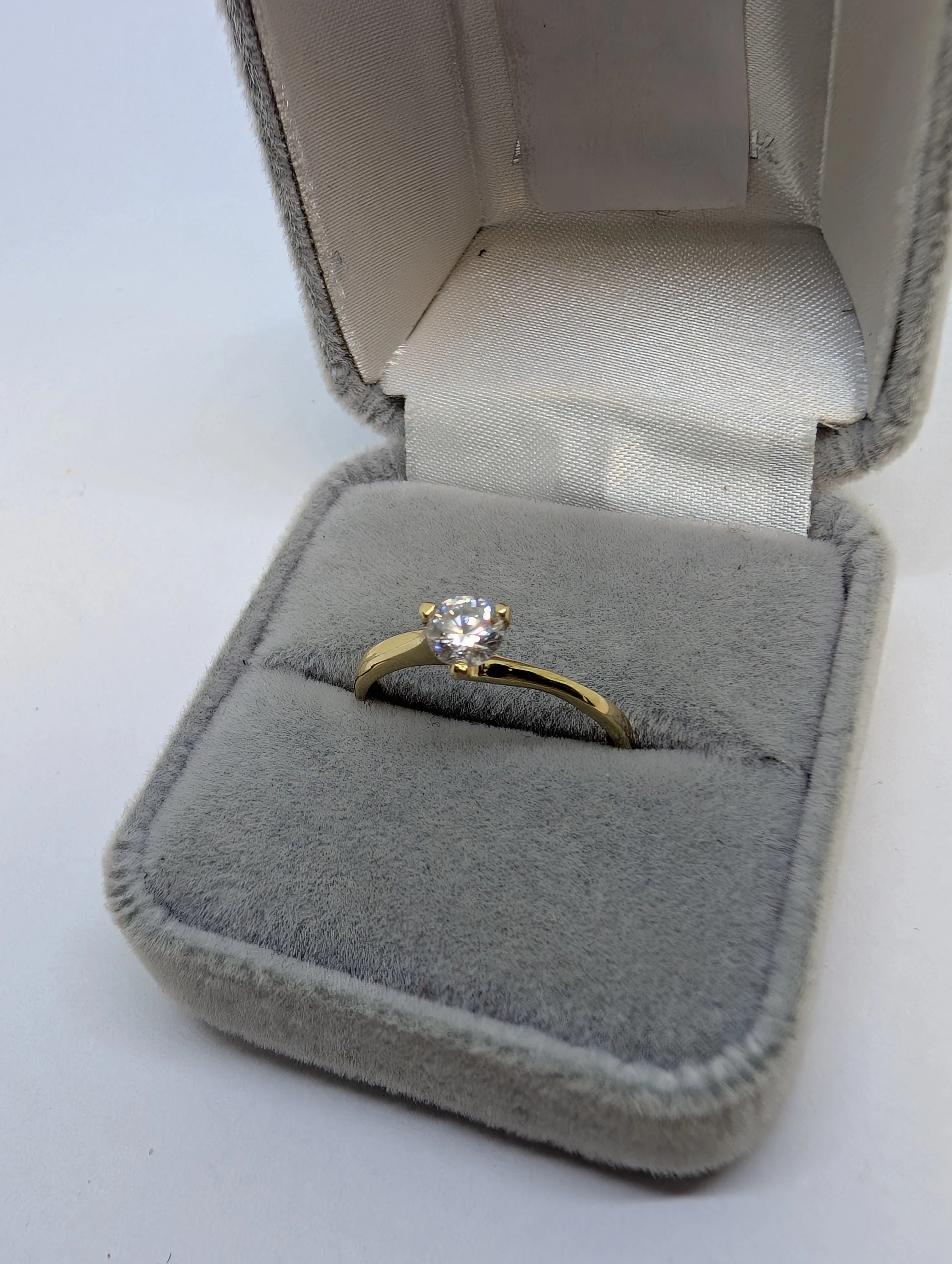 pierscionek-zloto-585-r13-177g-marka-248811-958954