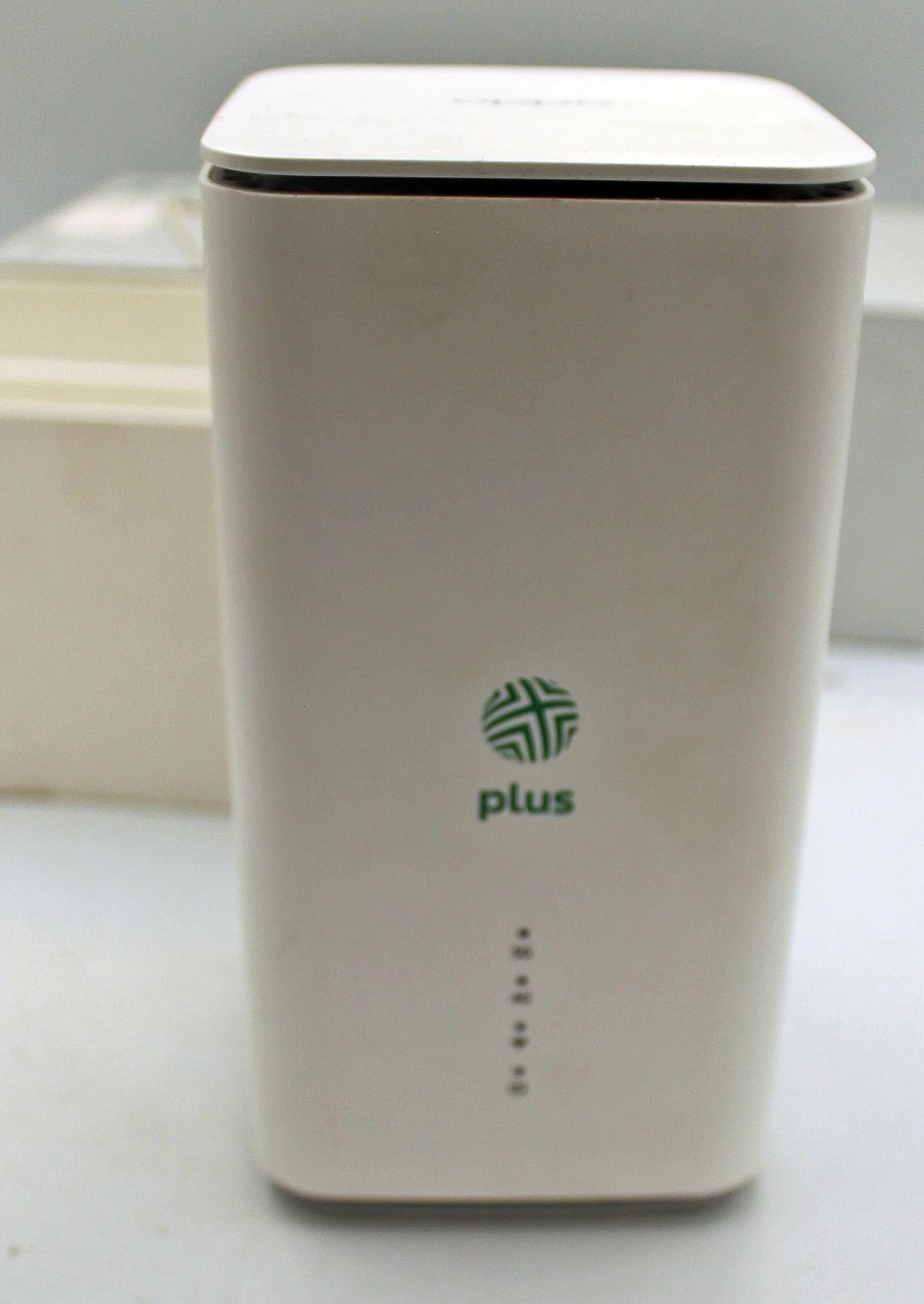 oppo-cpe-t1a-stacjonarny-router-5g-bialy-grojecka-128b-warszawa