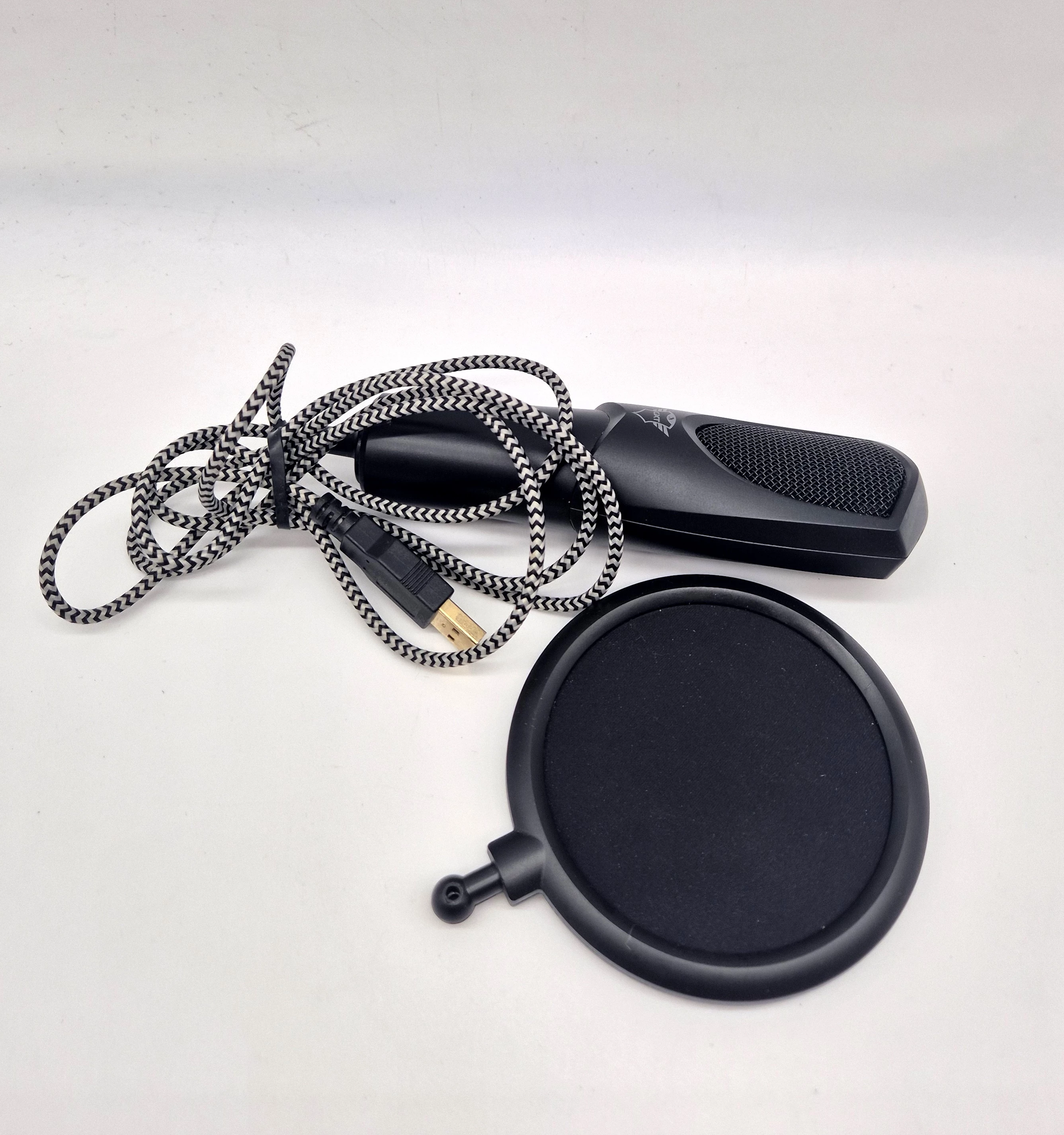 mikrofon-mantis-streaming-microphone-gxt-232-stan-11323-2