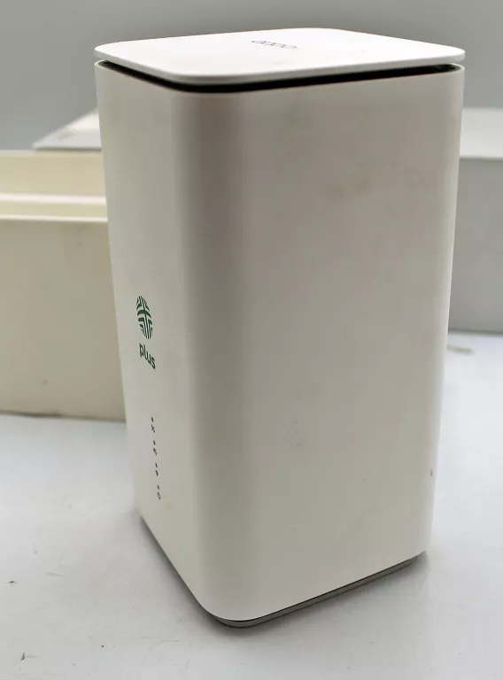 oppo-cpe-t1a-stacjonarny-router-5g-bialy-stan-11323-2