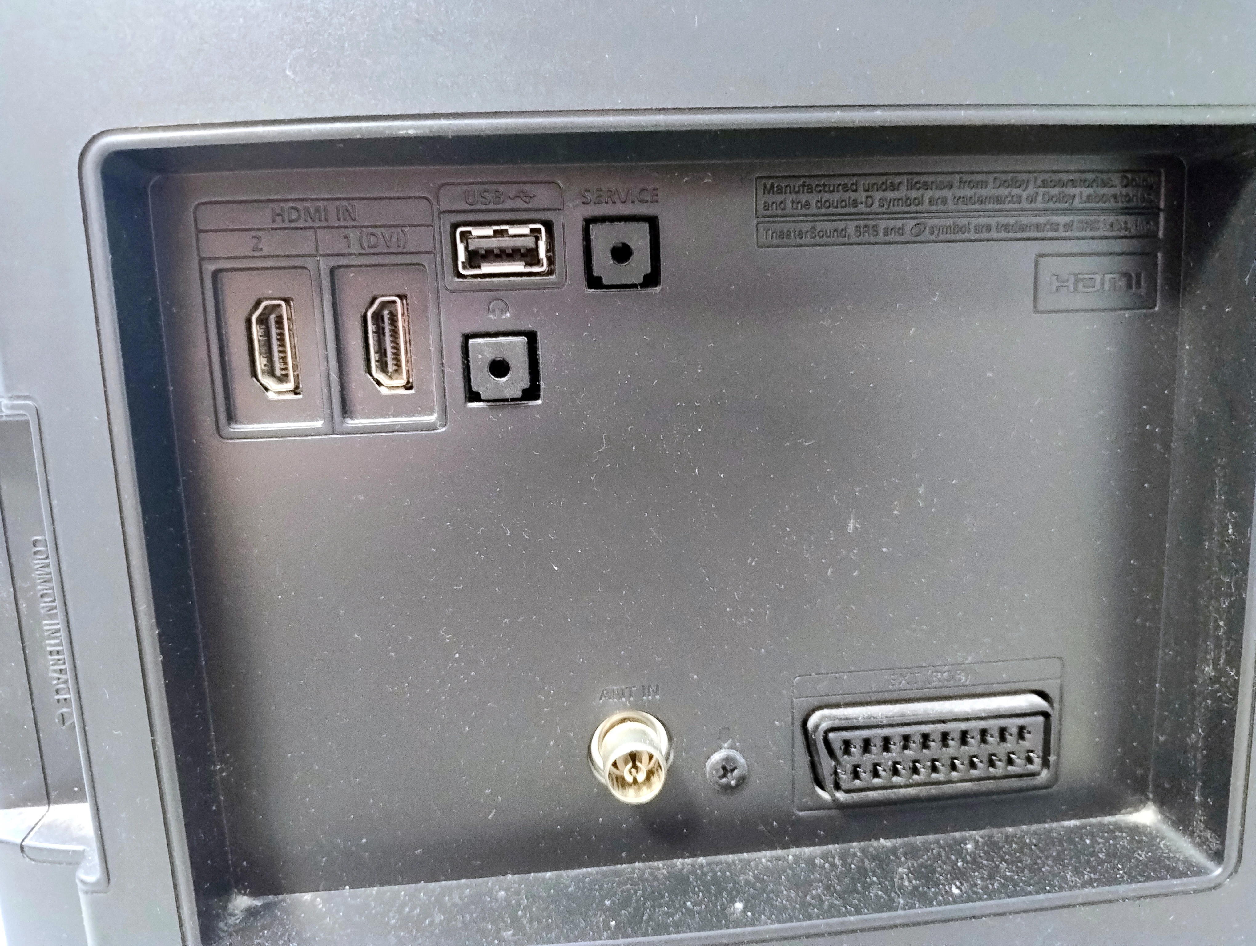 telewizor-samsung-32-cale-le32d400e1w-szara-poswiata-na-rogach-kod-producenta-le32d400e1w