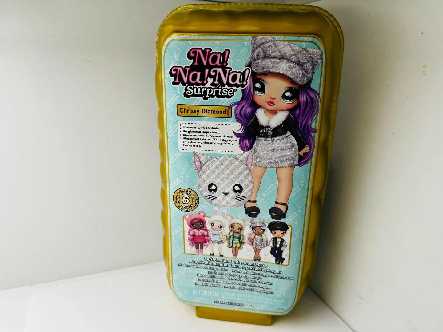 minilalka-na-na-na-surprise-chrissy-diamond-stan-11323-238058