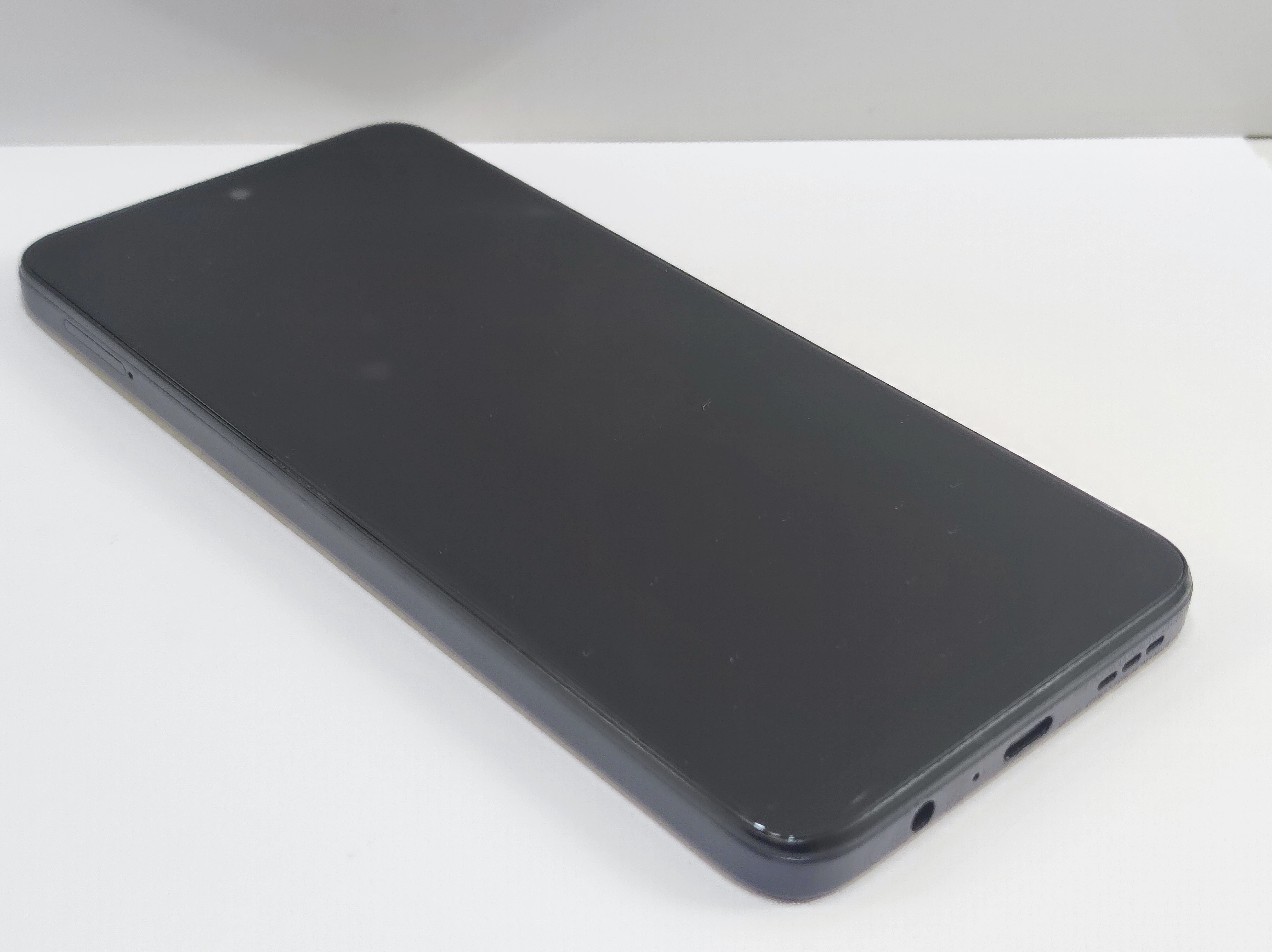 telefon-motorola-moto-g34-5g-4128gb-typ-202685-212929