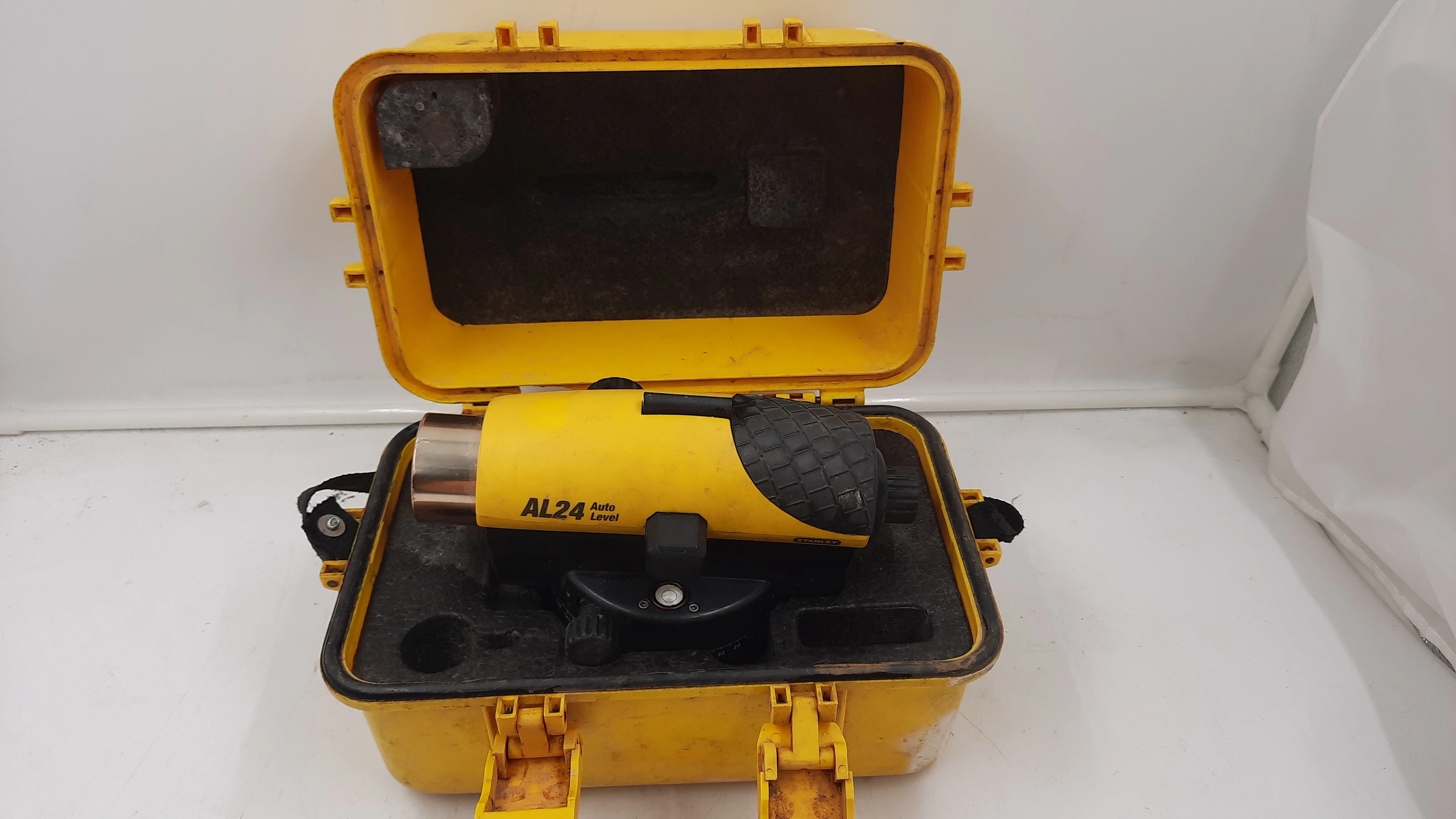 niwelator-optyczny-stanley-al24-zoom-x24-16mm45m-zasieg-90-m-targowa-102-skoczow