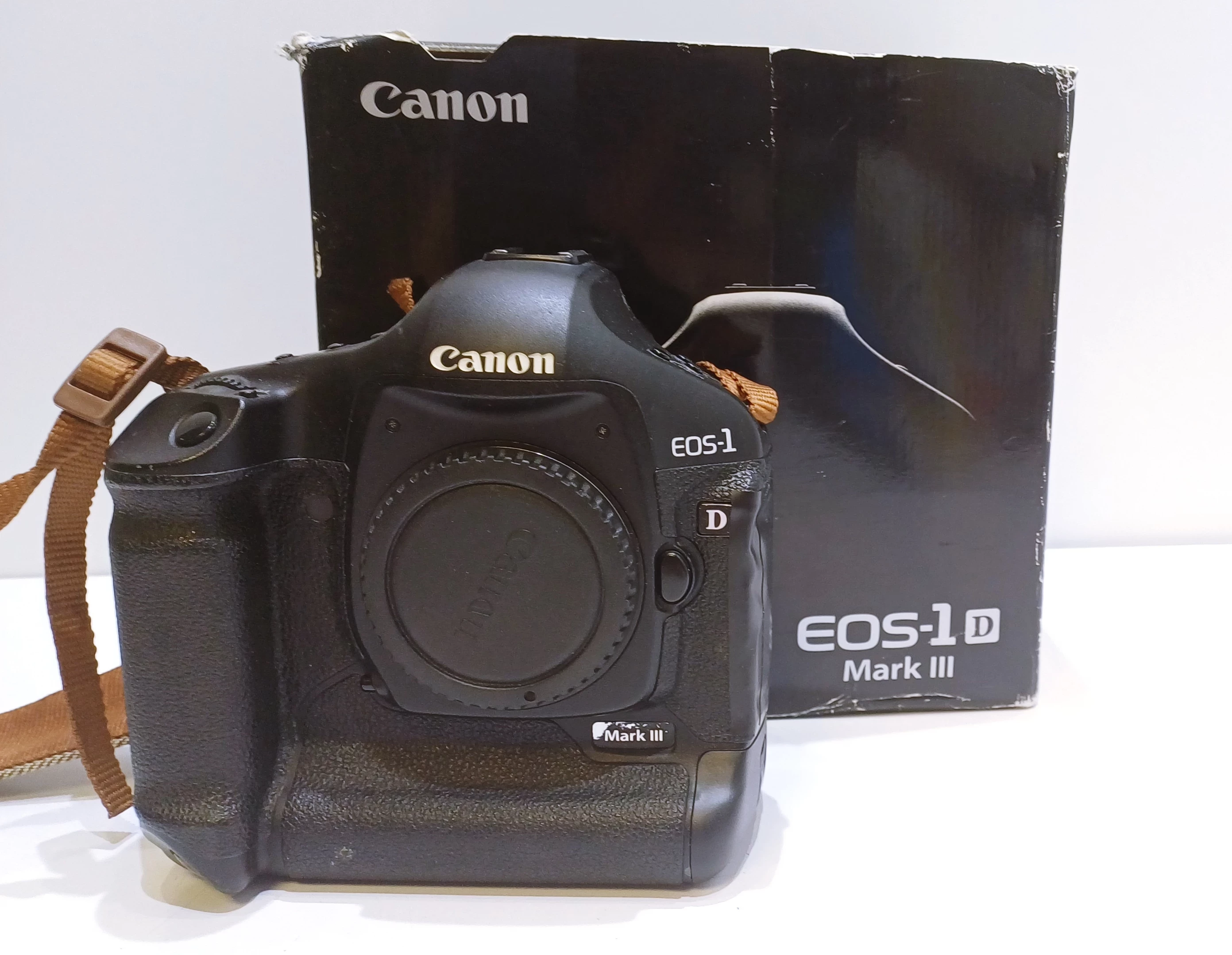 lustrzanka-canon-eos-1-mark-iii-komplet-rudnickiego-10-warszawa