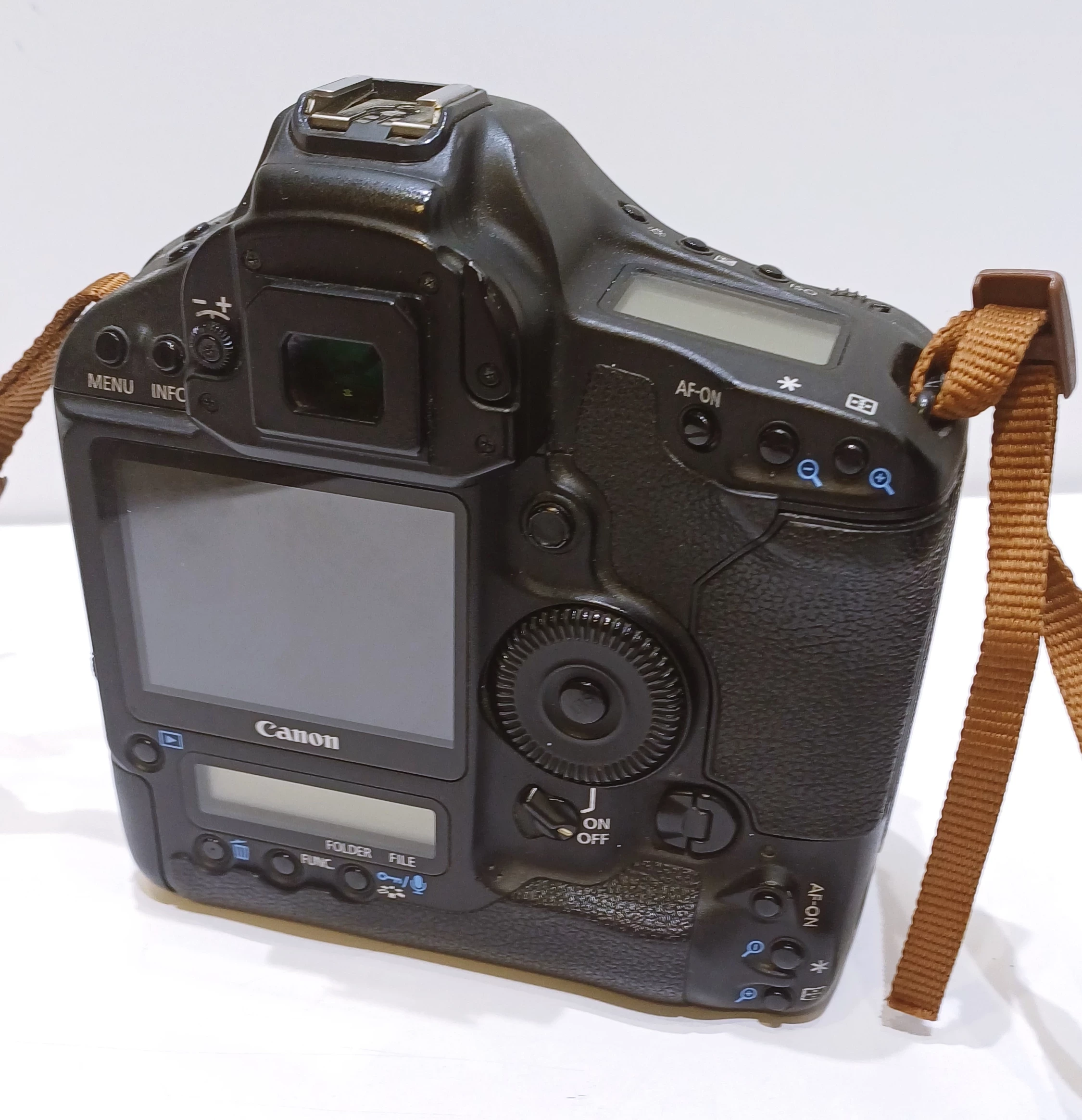 lustrzanka-canon-eos-1-mark-iii-komplet-stan-11323-2