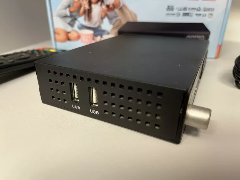 TUNER DVB-T2 ARIVA T75