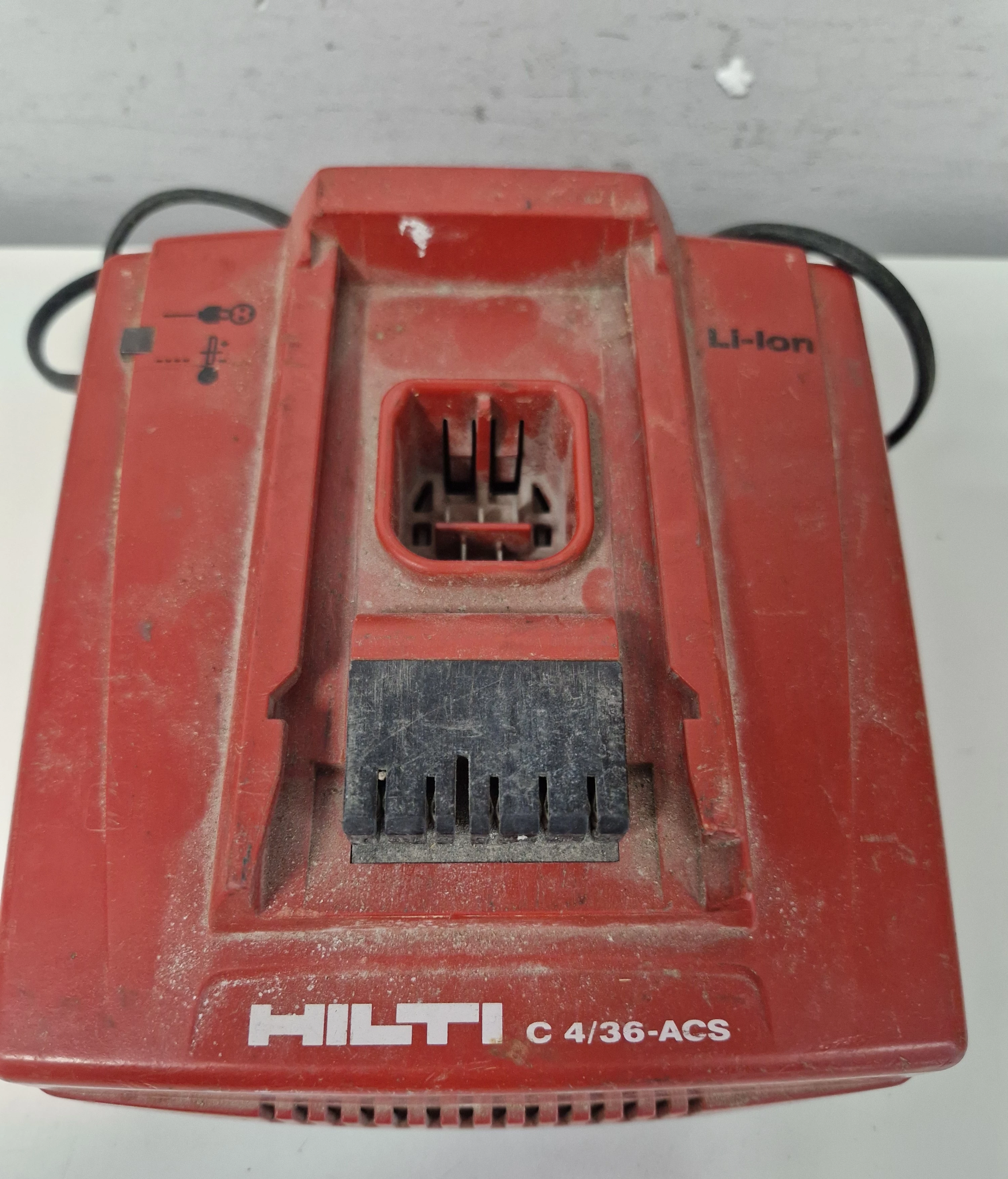wkretarka-hilti-sf-6-a22-aku-ladowarka-stan-11323-2