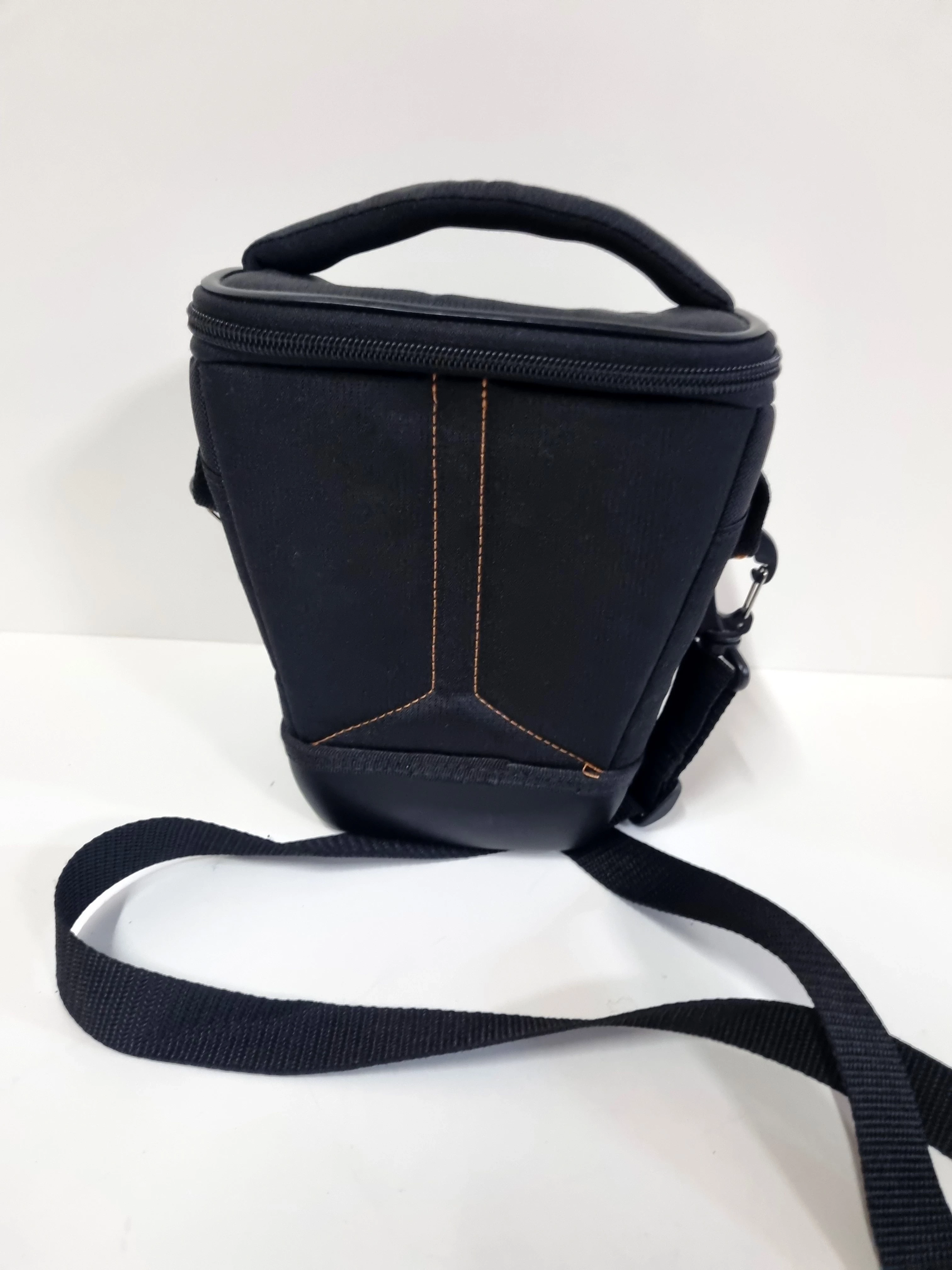 pokrowiec-do-aparatu-case-logic-stan-11323-238058