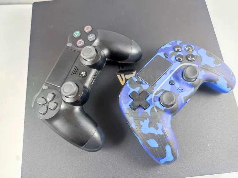 KONSOLA SONY PS4 2 PADY