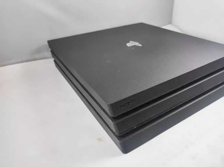 KONSOLA SONY PS4 2 PADY