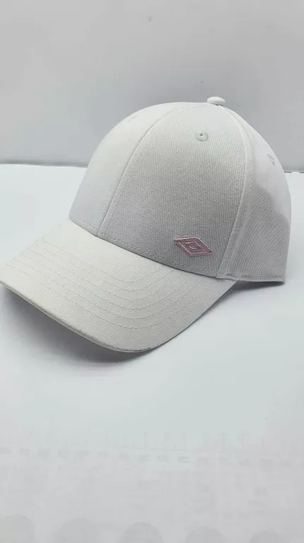 CZAPKA UMBRO BIAŁA