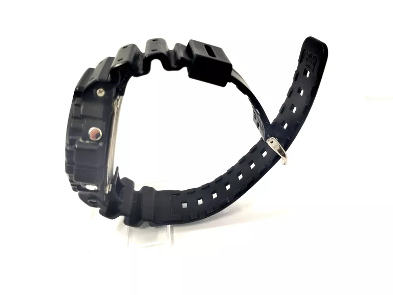 ZEGAREK CASIO DW-5900BB