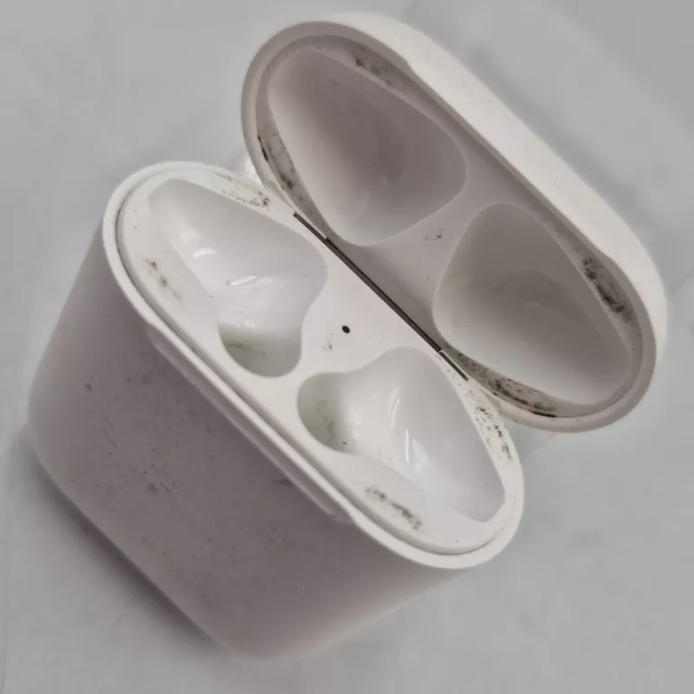 SŁUCHAWKI BEZPRZEWODOWE APPLE AIRPODS 1 GENERACJI