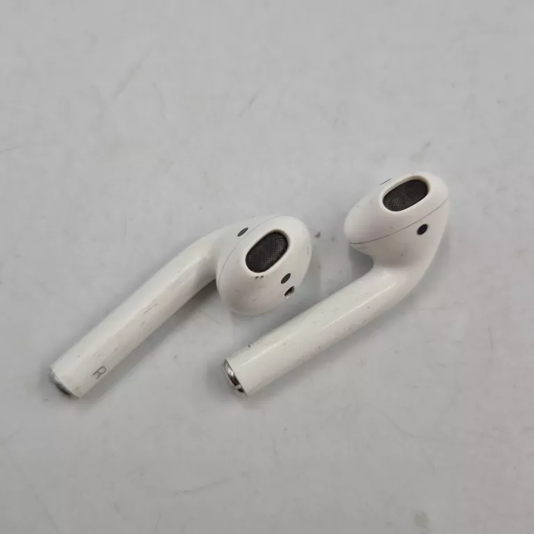SŁUCHAWKI BEZPRZEWODOWE APPLE AIRPODS 1 GENERACJI