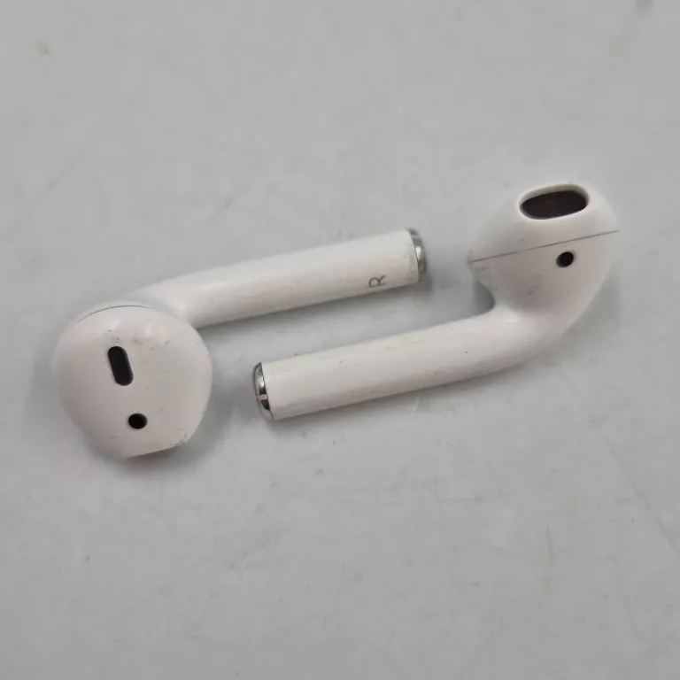 SŁUCHAWKI BEZPRZEWODOWE APPLE AIRPODS 1 GENERACJI