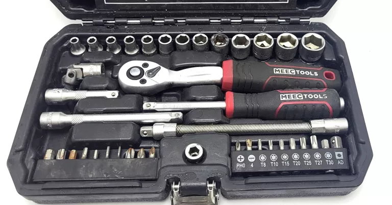 ZESTAW KLUCZY MEEC TOOLS 1/4 40 CZĘŚCI