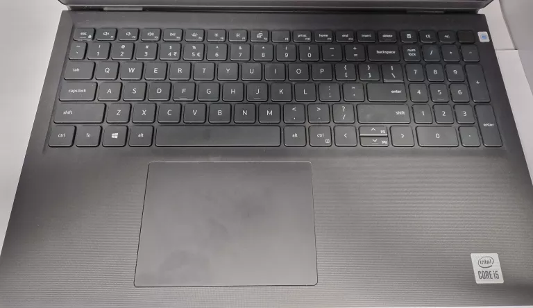 LAPTOP DELL VOSTRO 15 3510 - I5 1035G1, 8GB RAM + TORBA I ZASILACZ