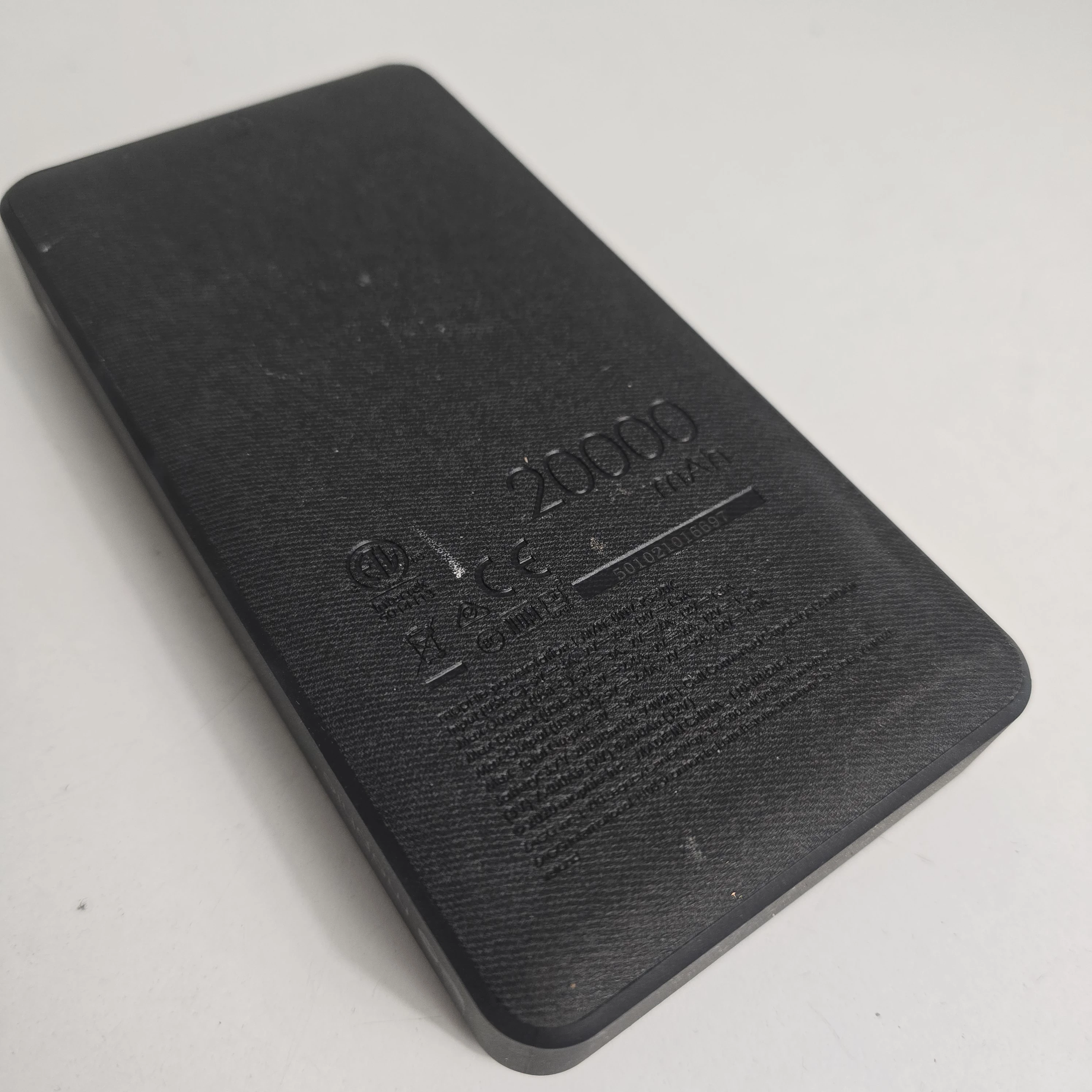 powerbank-mophie-20000-mah-pojemnosc-akumulatora-20000