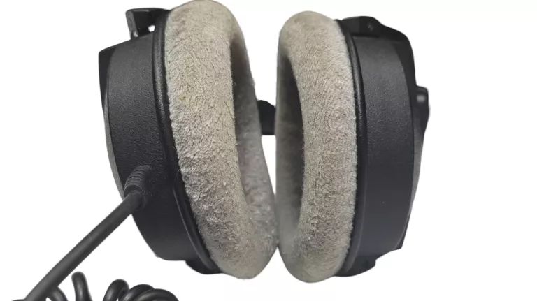 SŁUCHAWKI BEYERDYNAMIC DT770 PRO 250OHM + POKROWIEC