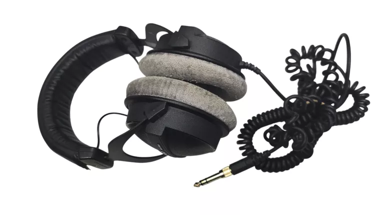 SŁUCHAWKI BEYERDYNAMIC DT770 PRO 250OHM + POKROWIEC