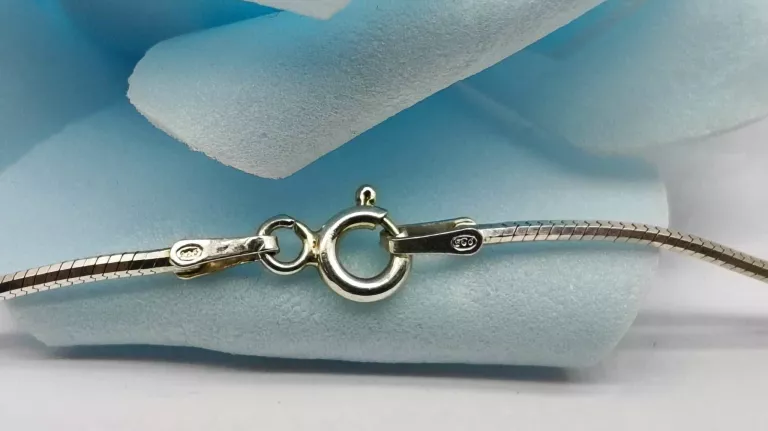SREBRNY ŚLICZNY ŁAŃCUSZEK 5,31G / P-925 / DŁ-45CM