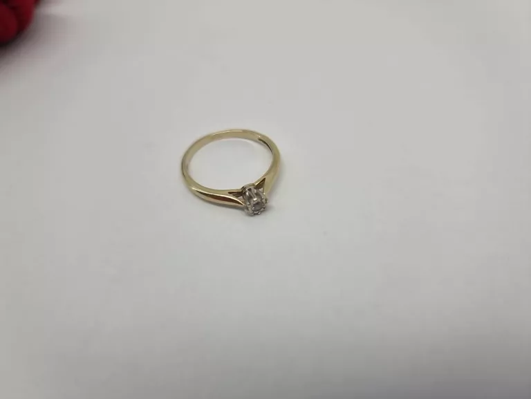 PIERŚCIONEK 585 1,92G 0,06CT P1 I-K 13"