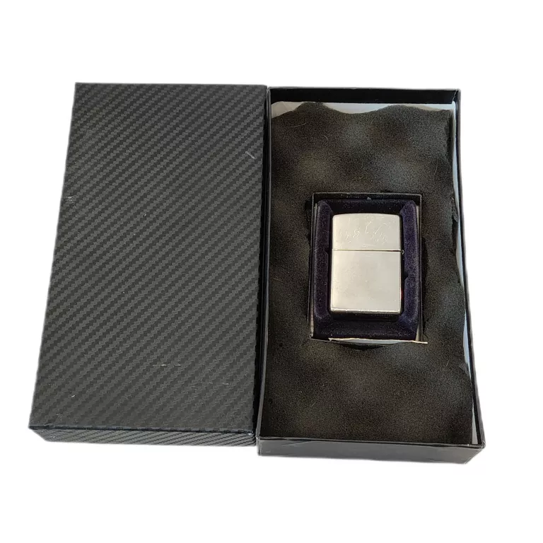 ZAPALNICZKA BENZYNOWA ZIPPO METAL + PUDEŁKO
