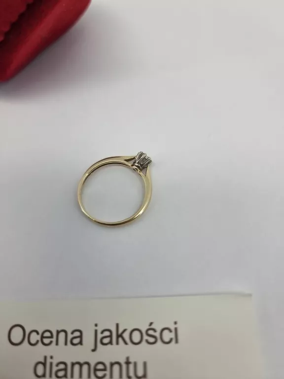 PIERŚCIONEK 585 1,92G 0,06CT P1 I-K 13"