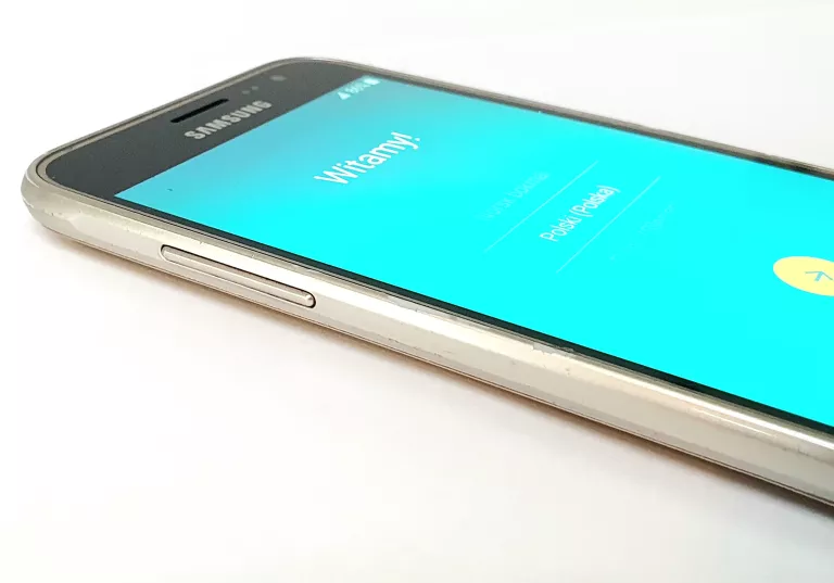 TELEFON SAMSUNG J3 2016 1,5/8GB ZŁOTY