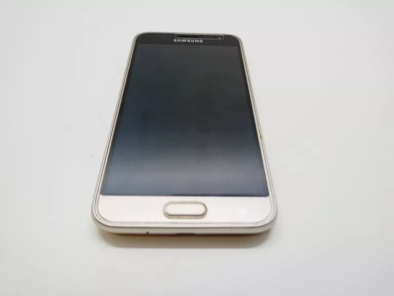 TELEFON SAMSUNG GALAXY J3 2016