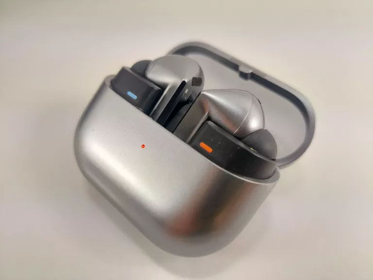 SŁUCHAWKI SAMSUNG GALAXY BUDS3 PRO BEZPRZEWODOWE